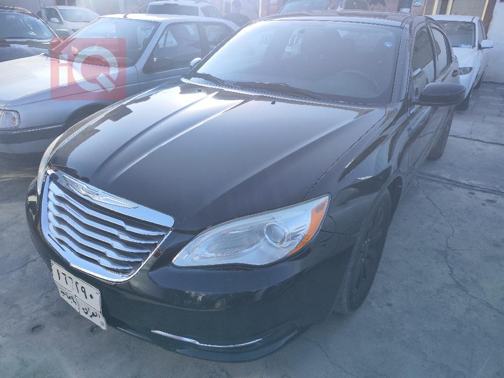 Chrysler 200
